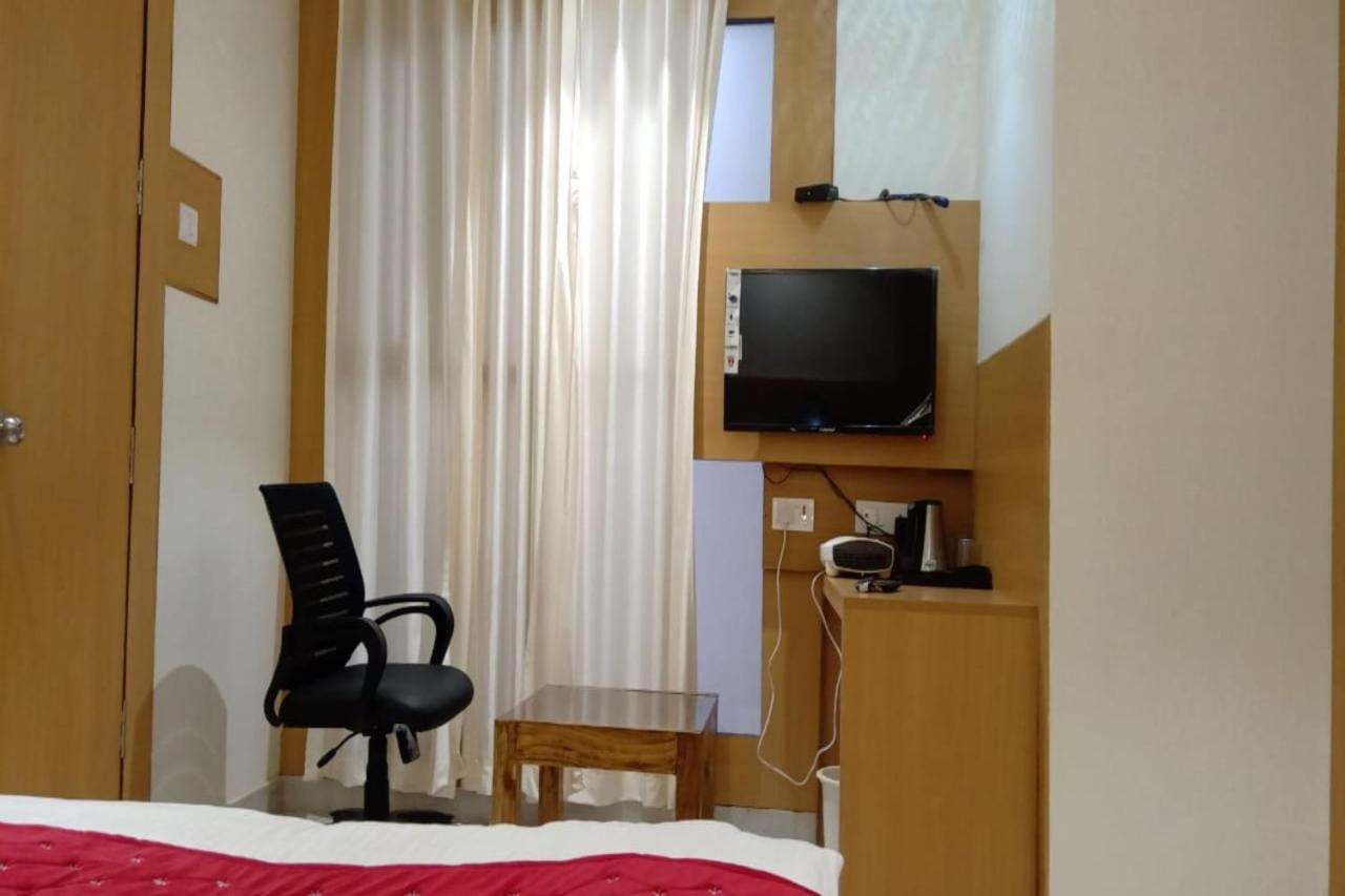 Velvet 2* Bahraich