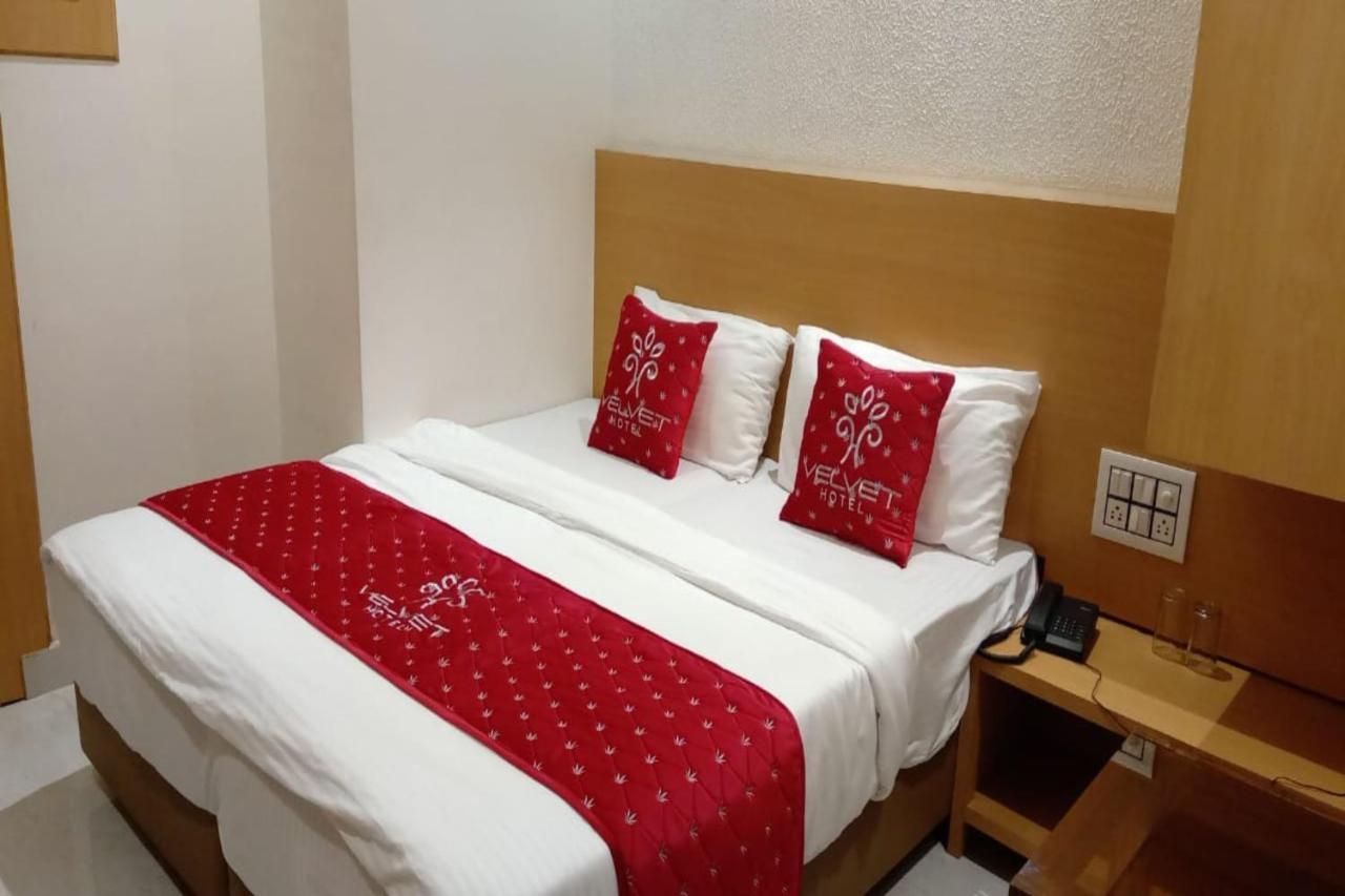 Velvet Hotel 2*